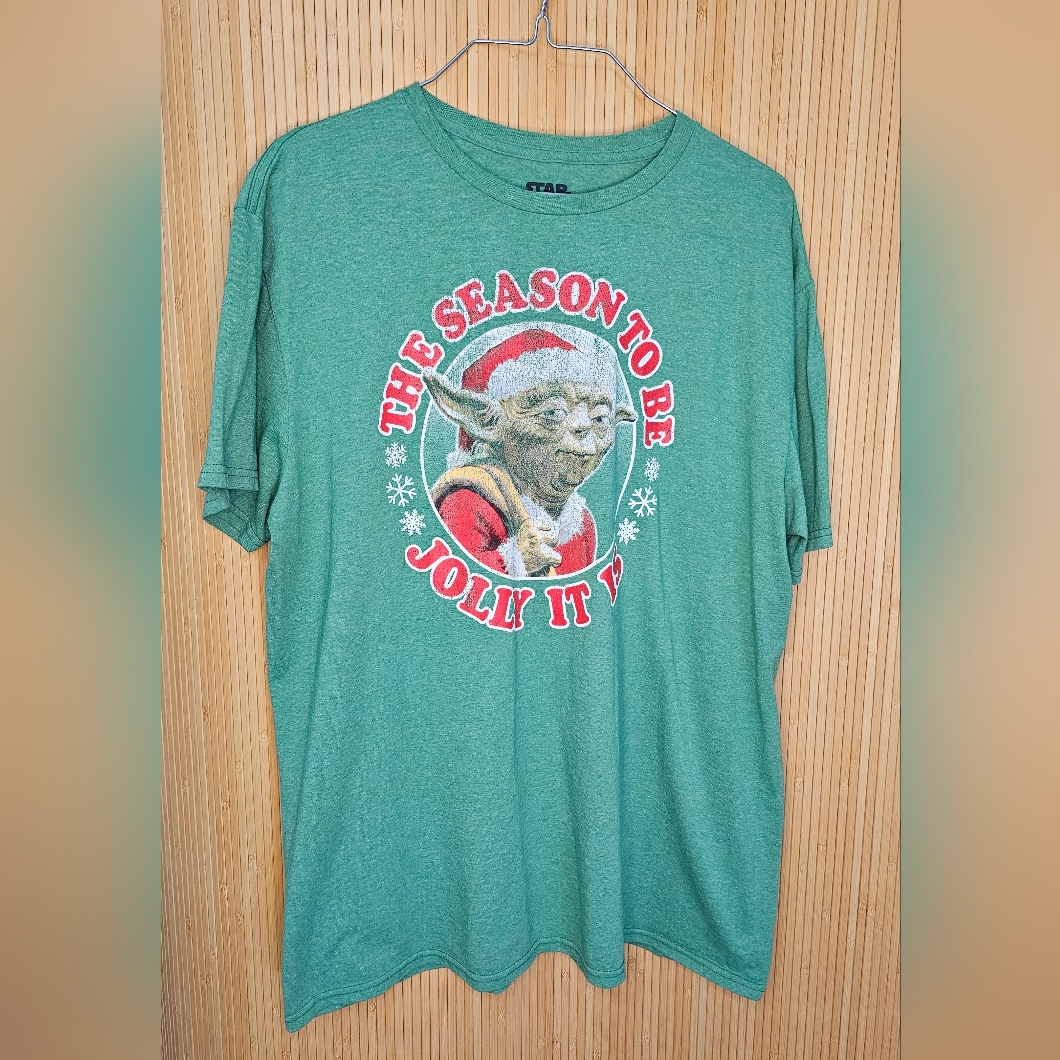 [Star Wars] Green Yoda Holiday T-Shirt Large